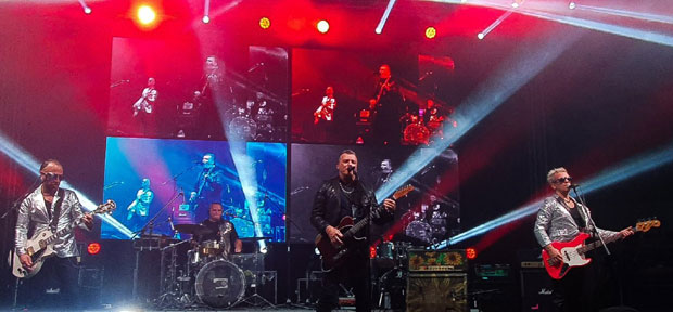 „Van Gogh“ запалио публику на Октоберфесту у Новом Саду (ФОТО/ВИДЕО)